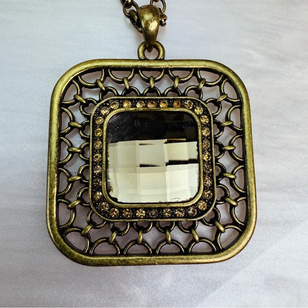 Vintage Bronze tone Brown Pendant Lia Sophia Necklace